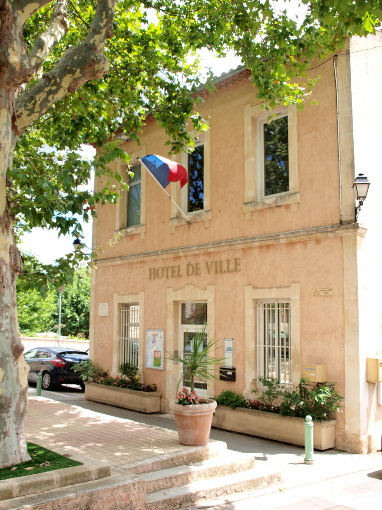 Mariage civil à Coudoux : dépôt du dossier, démarches et audition à la mairie