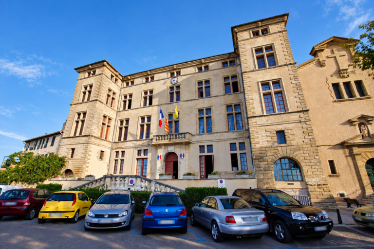 Mariage civil à Éguilles : dossier, démarches et mairie